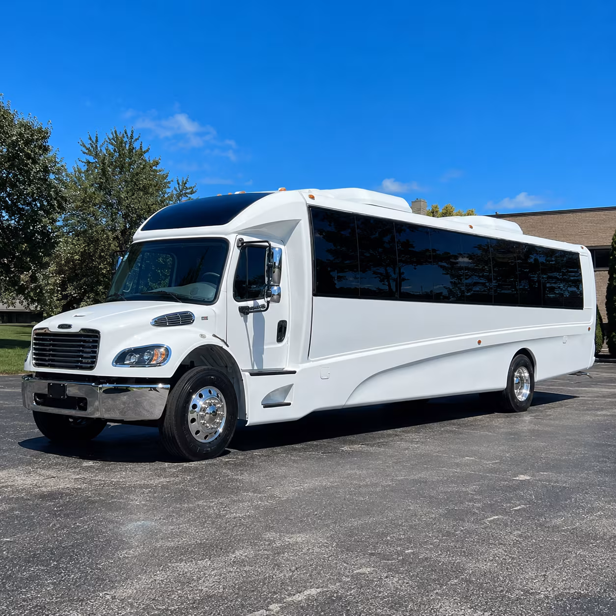apex 35 passenger minibus