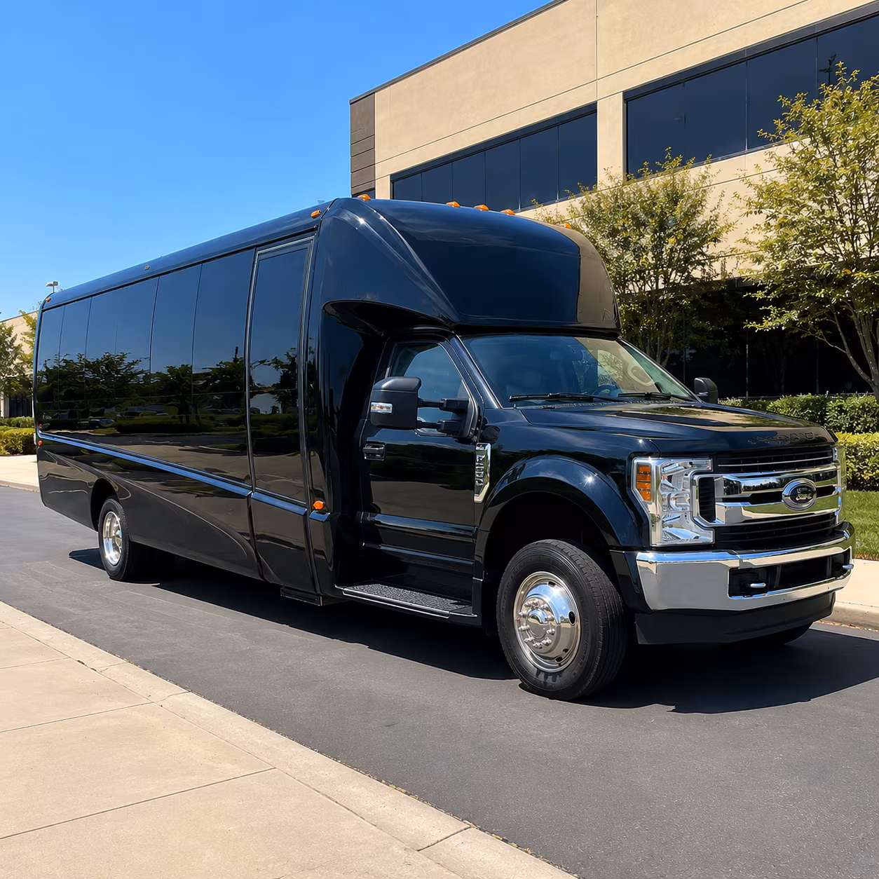 book a bus for your next airport transfer 1