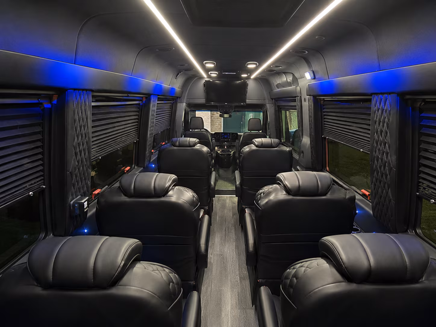 book a bus for your next airport transfer 4