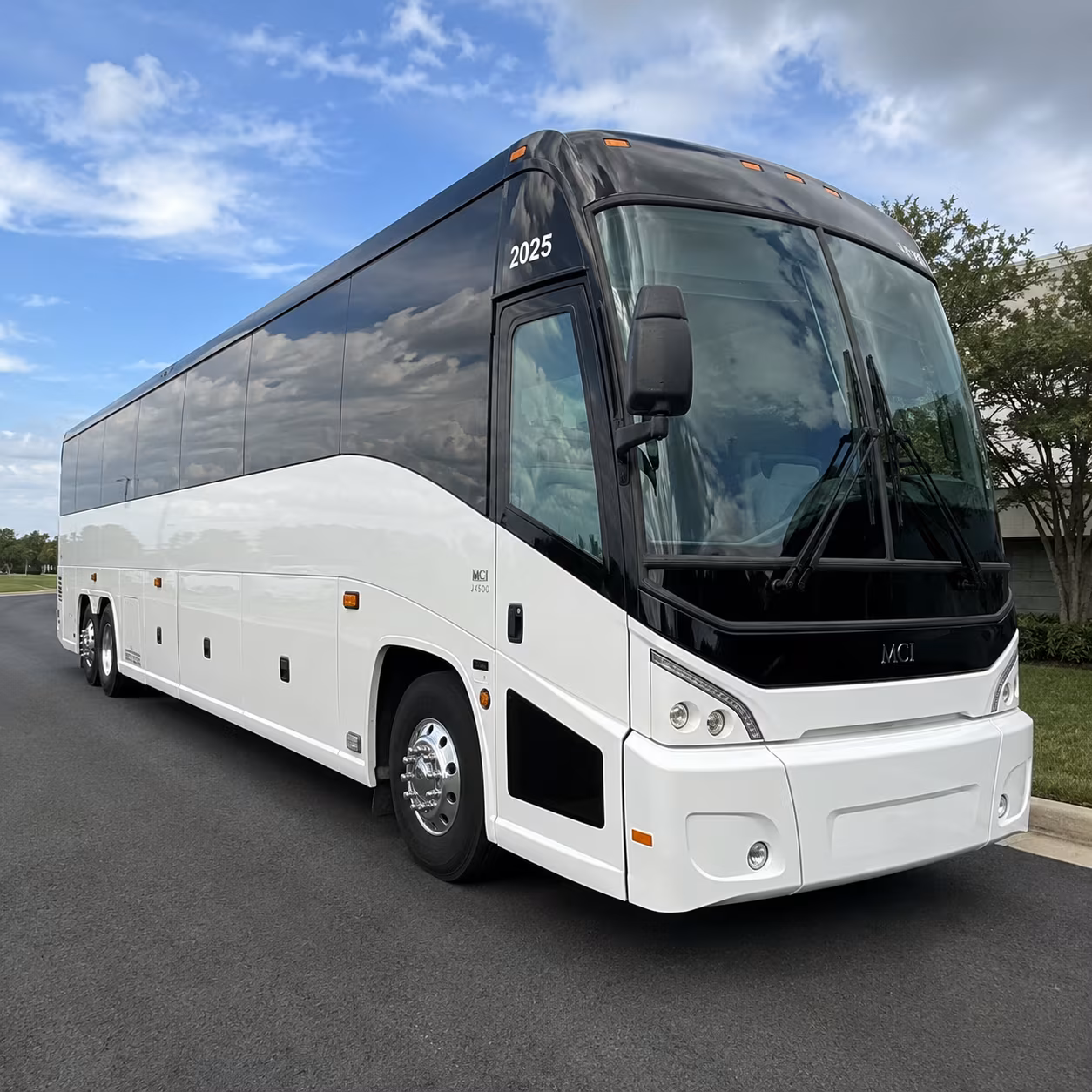 charter bus rentals across apex and north carolina